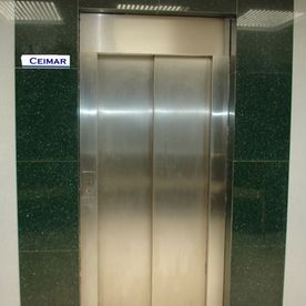 Ascensores Ceimar puerta de ascensor